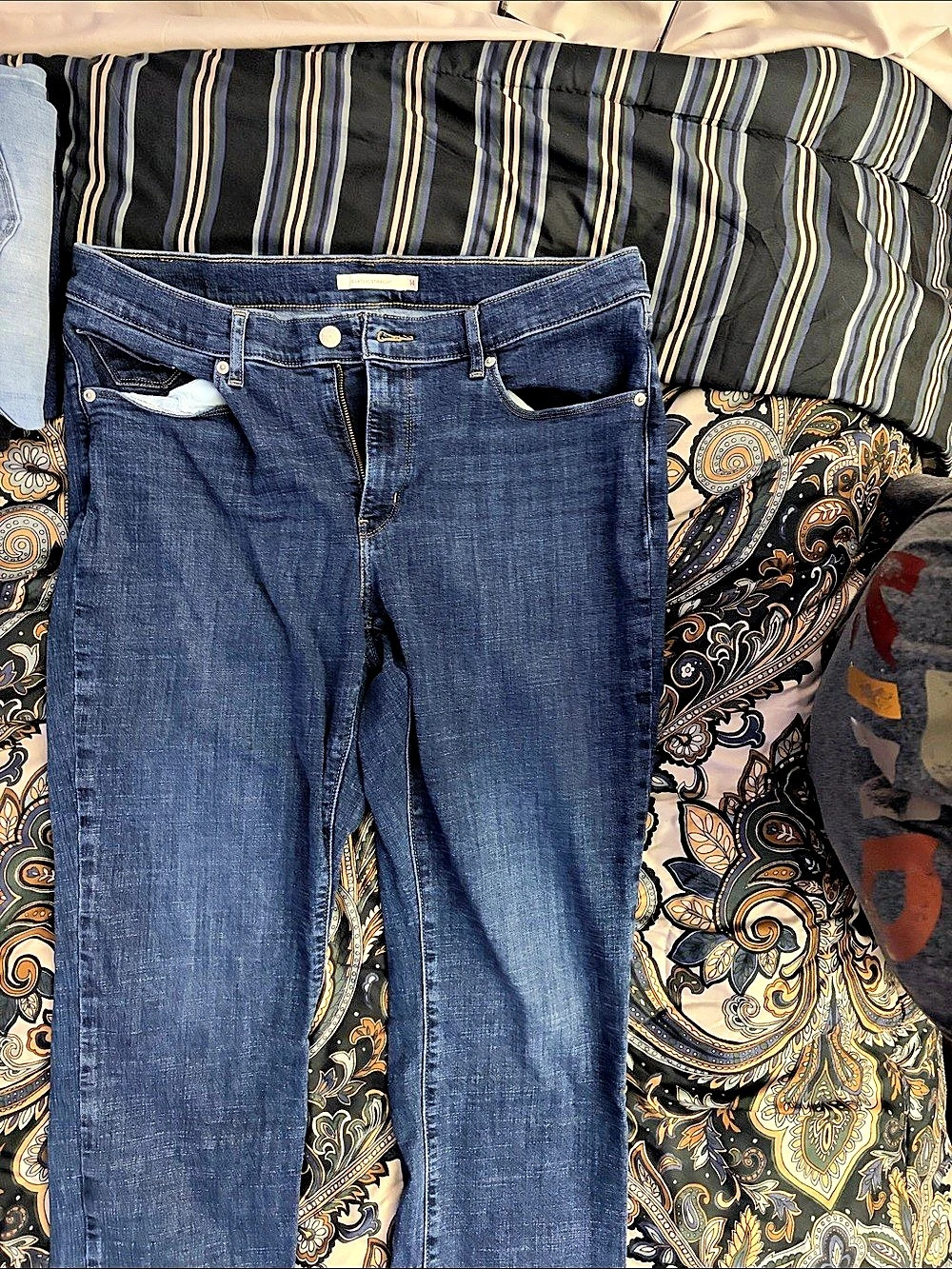 Levi's Classic Straight Leg Jeans Waist 14 Blue